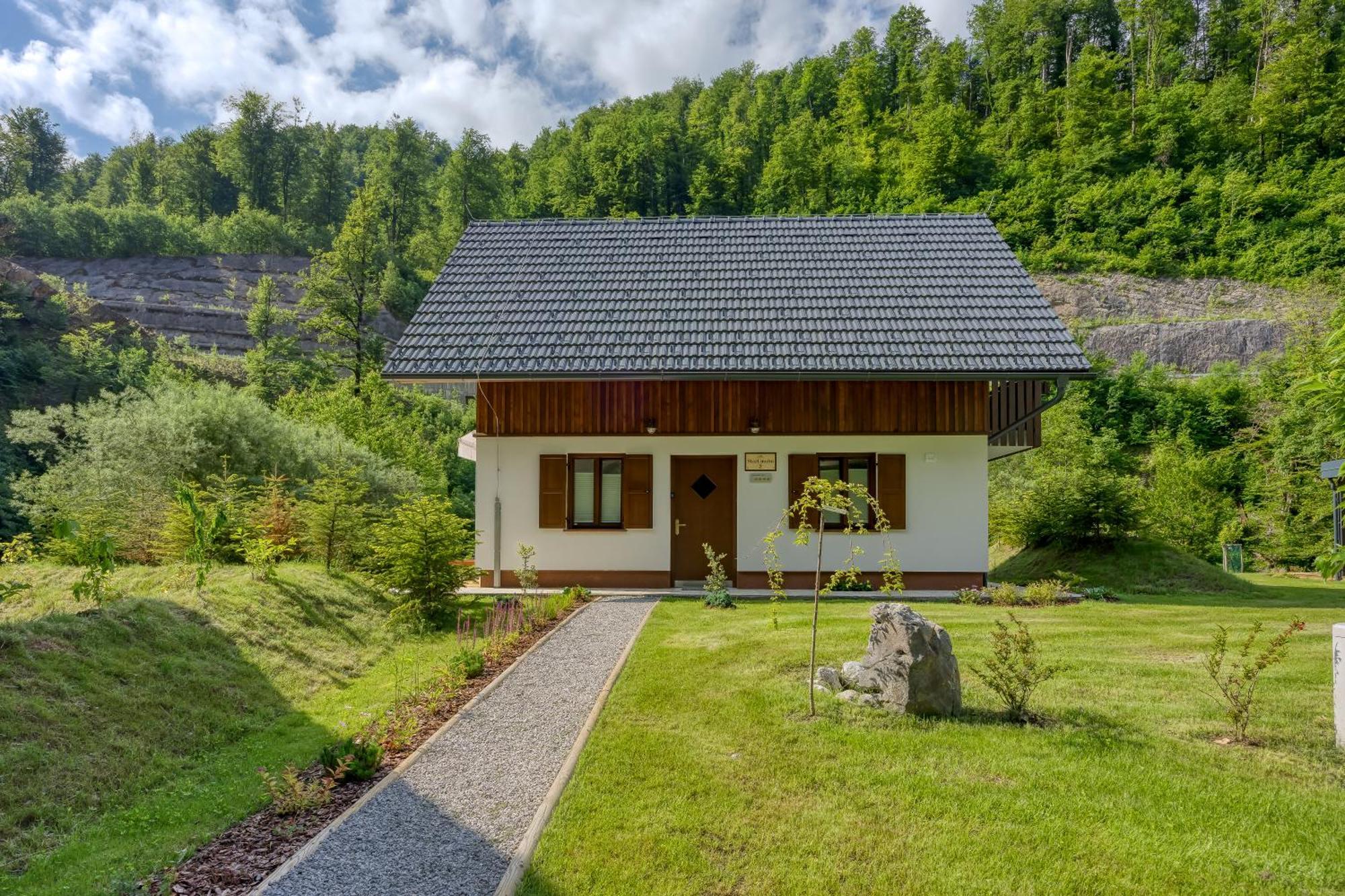 Resort Stari Malni, Osilnica - Vacation Houses Stari Malni Ruang foto