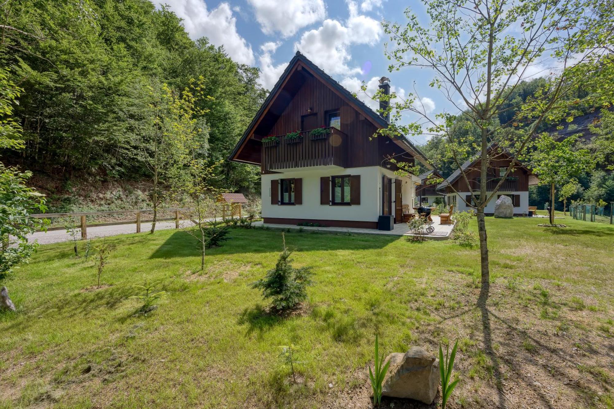 Resort Stari Malni, Osilnica - Vacation Houses Stari Malni Ruang foto
