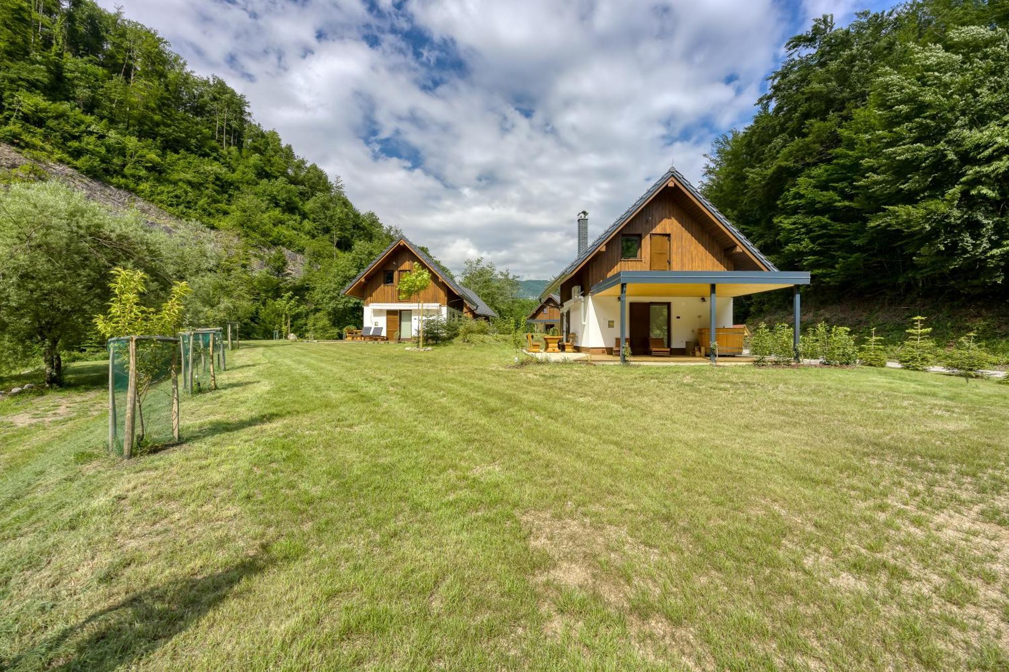 Resort Stari Malni, Osilnica - Vacation Houses Stari Malni Ruang foto